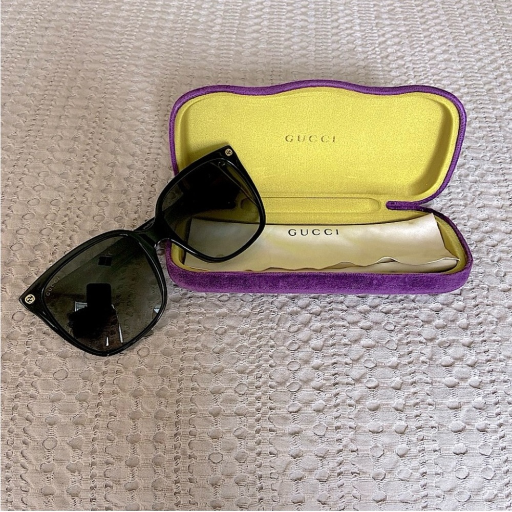 Gucci Black Oversized Sunglasses